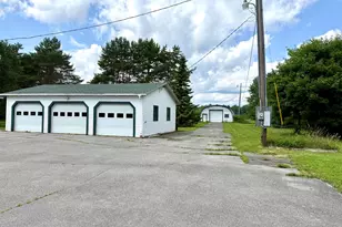 235 Washburn St, Caribou, ME 04736 - Photo 32
