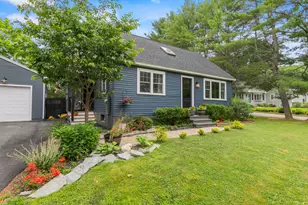 4 Ellen Cir, Yarmouth, ME 04096 - Photo 2