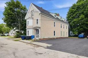 16 Temple St, Auburn, ME 04210 - Photo 2