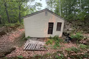 21 7th St, Auburn, ME 04210 - Photo 28