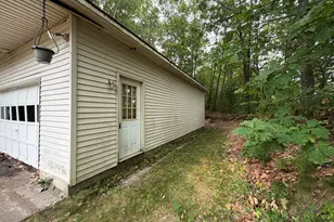 21 7th St, Auburn, ME 04210 - Photo 16