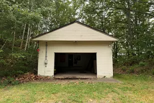 21 7th St, Auburn, ME 04210 - Photo 34