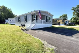 1048 Sabattus St, Lewiston, ME 04240 - Photo 24