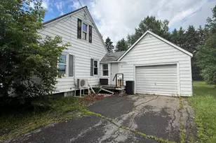 12 Lincoln St, Presque Isle, ME 04769 - Photo 2