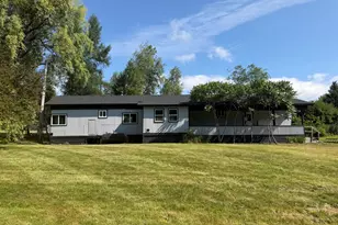 312 Water St, Guilford, ME 04443 - Photo 4