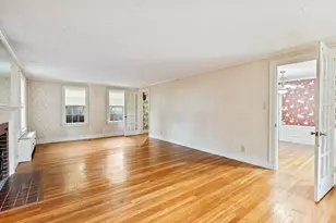 136 Silver St, Waterville, ME 04901 - Photo 16