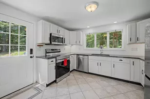 9 Monroe Dr, Naples, ME 04055 - Photo 6
