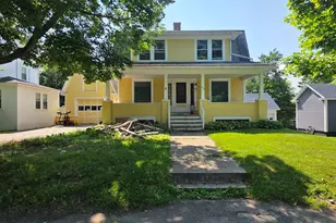 172 Maine Ave, Millinocket, ME 04462 - Photo 1