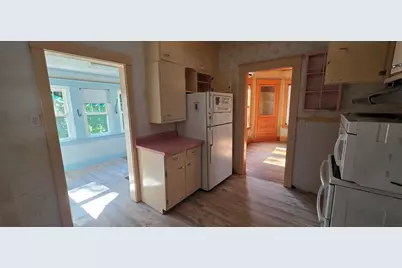172 Maine Avenue, Millinocket, ME 04462 - Photo 6