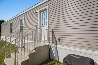 21 Purington Avenue, Mechanic Falls, ME 04256 - Photo 24