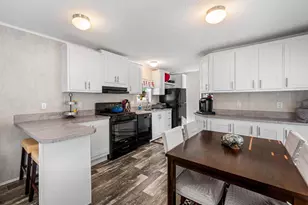 21 Purington Ave, Mechanic Falls, ME 04256 - Photo 6