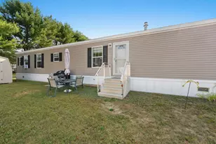 21 Purington Ave, Mechanic Falls, ME 04256 - Photo 22