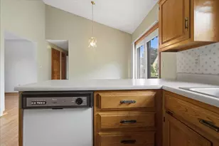 56 Old Carriage Rd, Auburn, ME 04210 - Photo 24