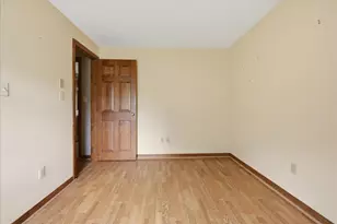 56 Old Carriage Rd, Auburn, ME 04210 - Photo 18