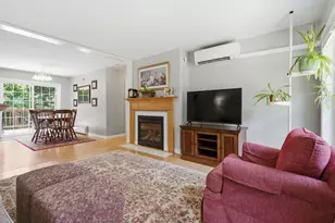 9 Poplar St, Old Orchard Beach, ME 04064 - Photo 2