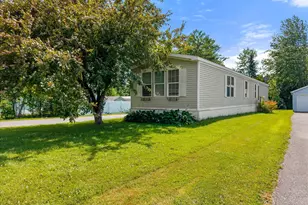 11 E St, Bangor, ME 04401 - Photo 2