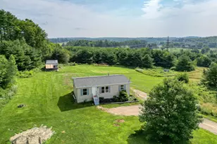 17 Village View Ln, Whitefield, ME 04353 - Photo 4