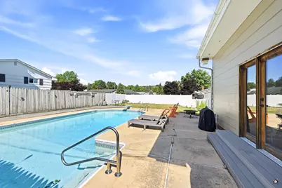 49 Ashmount Street, Lewiston, ME 04240 - Photo 4
