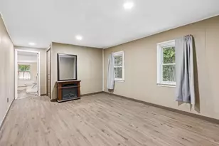 33 Western Ave, Fairfield, ME 04937 - Photo 30