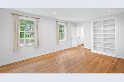100 Mistic Avenue, Rockport, ME 04856 - Photo 4