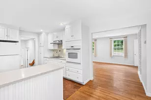 100 Mistic Ave, Rockport, ME 04856 - Photo 8