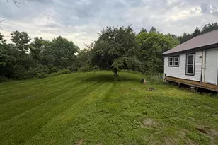 32 Herring St, Dover Foxcroft, ME 04426 - Photo 2