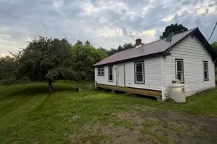32 Herring St, Dover Foxcroft, ME 04426 - Photo 1