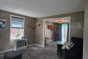 71 Munroe Ln, Topsham, ME 04086 - Photo 4