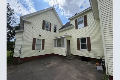 21 Elm Street, Lewiston, ME 04240 - Photo 2