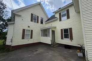 21 Elm St, Lewiston, ME 04240 - Photo 2
