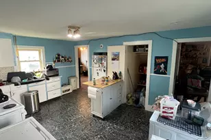 21 Elm St, Lewiston, ME 04240 - Photo 18