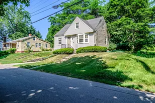 38 Lucas St, Portland, ME 04102 - Photo 2