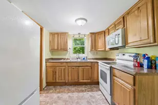 9 Congress St, Lisbon, ME 04250 - Photo 18