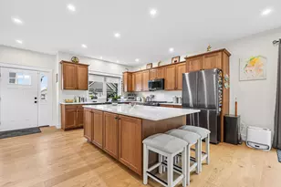 9 Waxwing Ln, Falmouth, ME 04105 - Photo 8