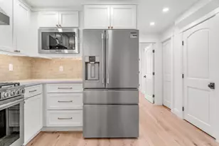 256 Berwick Rd, Ogunquit, ME 03907 - Photo 8