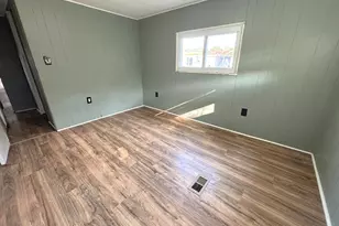 22 Elwood Dr, Clinton, ME 04927 - Photo 14