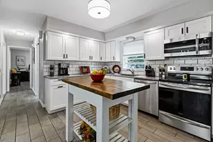 25 Frankwood Dr, Winslow, ME 04901 - Photo 10