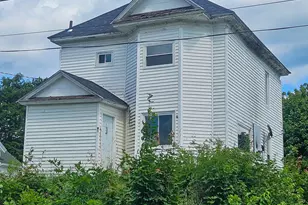 1 Elm St, East Millinocket, ME 04430 - Photo 4