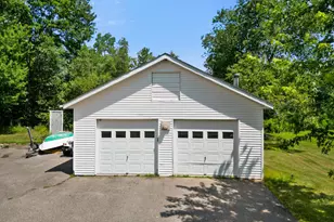 352 Madawaska Ave, Pittsfield, ME 04967 - Photo 4