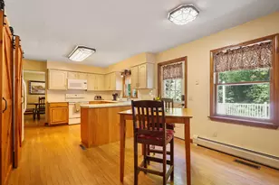 352 Madawaska Ave, Pittsfield, ME 04967 - Photo 18