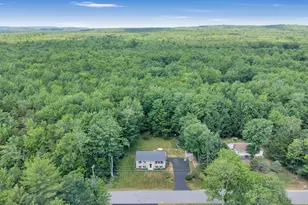 19 Crystal Ln, Cumberland, ME 04021 - Photo 2