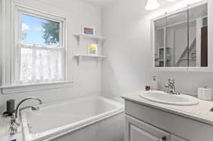 48 Belmont St, Portland, ME 04101 - Photo 32