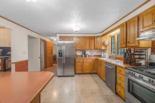 134 Lester Dr, Portland, ME 04103 - Photo 12