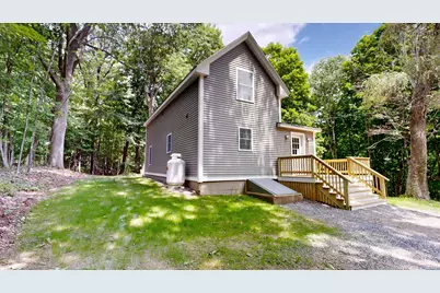 16 Snow Street, Gardiner, ME 04345 - Photo 2