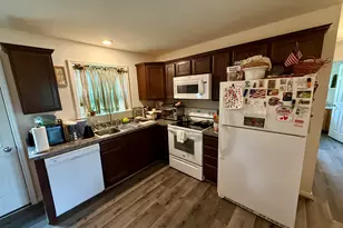 146 Federal St, Wiscasset, ME 04578 - Photo 14