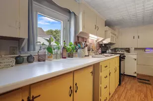 203 Grove St, Bangor, ME 04401 - Photo 6