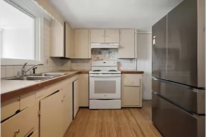16 Hartley Street, Portland, ME 04103 - Photo 38