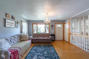 17 Heathwood Ln, Lewiston, ME 04240 - Photo 8