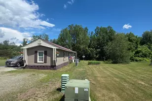 140 Brier Ln, Farmington, ME 04938 - Photo 4