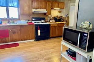 5 West St, Fairfield, ME 04937 - Photo 10